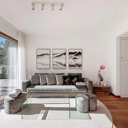 Alpine By Quokka 360 - Terrace With Magnificent Mountain Views