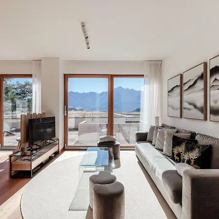 Alpine By Quokka 360 - Terrace With Magnificent Mountain Views * לאקס