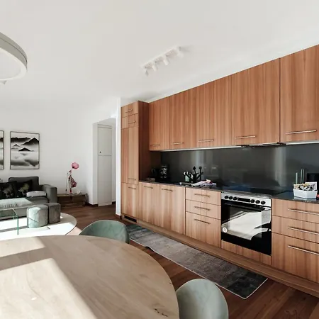 Alpine By Quokka 360 - Terrace With Magnificent Mountain Views דירה *