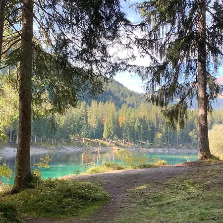 Alpine By Quokka 360 - Terrace With Magnificent Mountain Views דירה