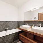 Alpine By Quokka 360 - With Sun Terrace In The Mountains Daire Laax