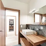 Alpine By Quokka 360 - With Sun Terrace In The Mountains Daire Laax