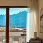 Alpine By Quokka 360 - With Sun Terrace In The Mountains Appartement *