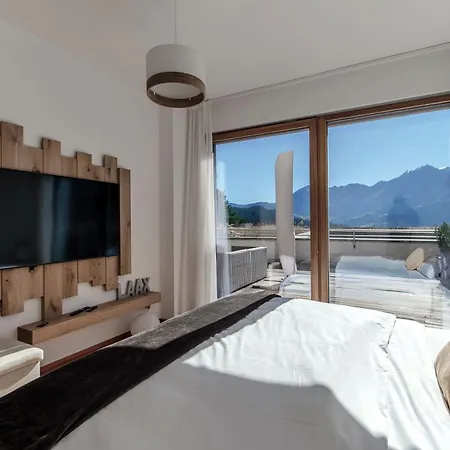 Alpine By Quokka 360 - With Sun Terrace In The Mountains